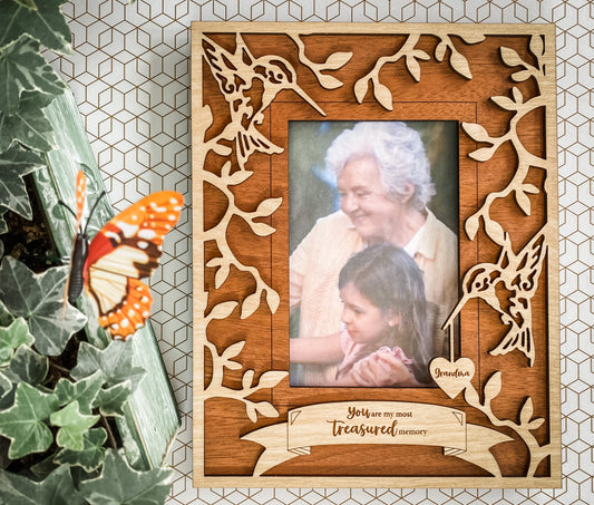 Hummingbird Hanging Hearts