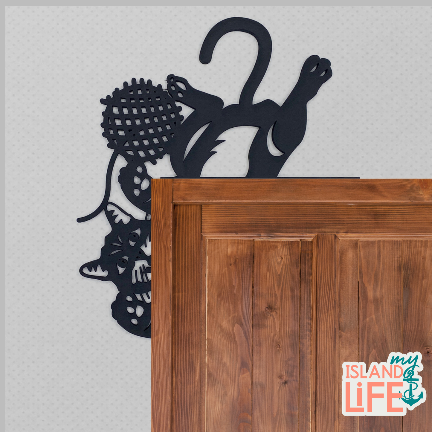 Cat & Yarn Trim Corner