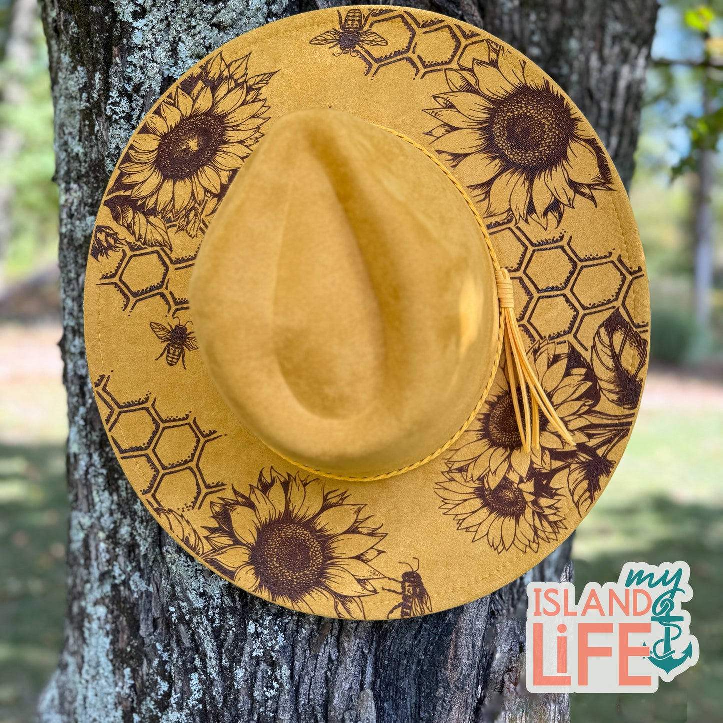 Bee Wild Engraved Vegan Suede Hat – Wide Brim