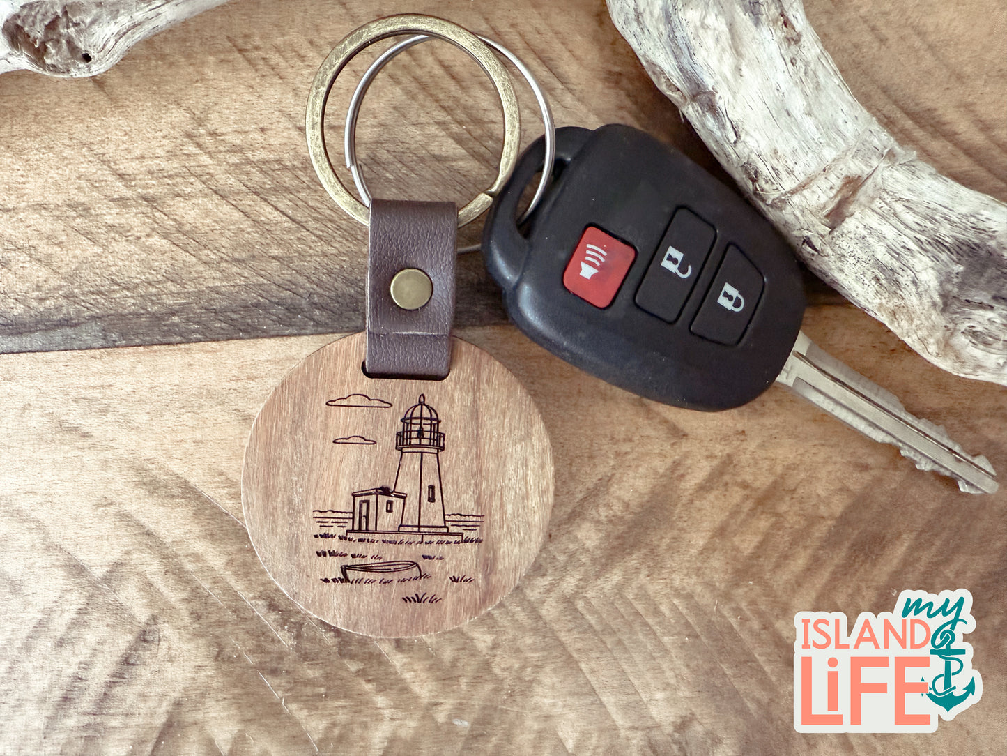 Prudence Outlines Keychain - Lighthouse Design